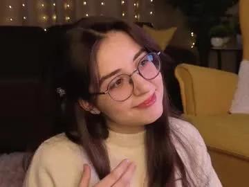 lekishaoderkirk — heeyyy my name is Luna^^ I am NEEEWW here!!!  Goal: Show my outfit today #shy #18 #new #feet #natural [21 tokens remaining]