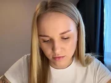 lezlielowe — Goal so shy smile Hey here, I'm Mia, 18 years old im new here lets meet each other! #blonde #new #smalltits #18 #skinny [15 tokens remaining]