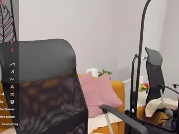 lia_candy_