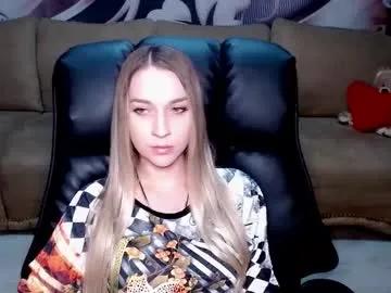 lovellymalina's avatar