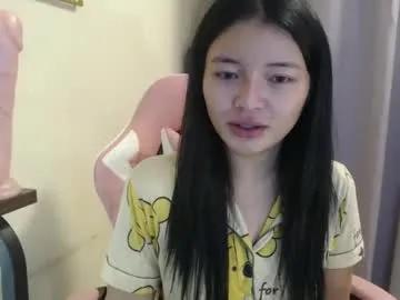 lovely_laura09 on Chaturbate