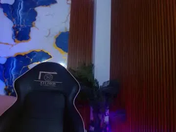 maile_tay model from cb