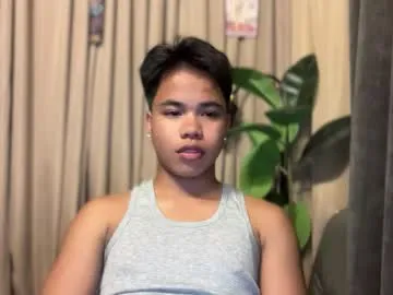 makeyoumineee model from Chaturbate
