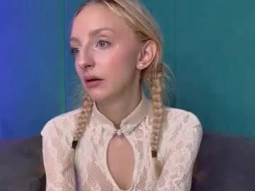 mayasnoww on Chaturbate 