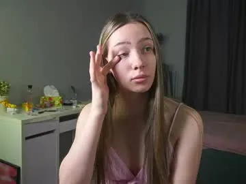 myluvia model from cb