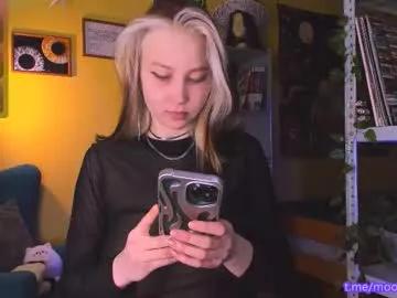 nicole_matt's avatar