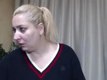 ohsweetiren on Chaturbate