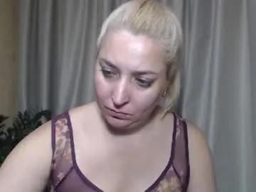 ohsweetiren on Chaturbate