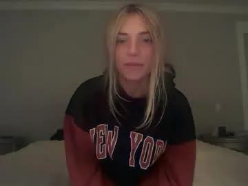 oliviacarterrr — shorts off #18 #fun #blonde [2222 tokens remaining]