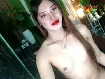 queen_kendalx19 on Chaturbate 