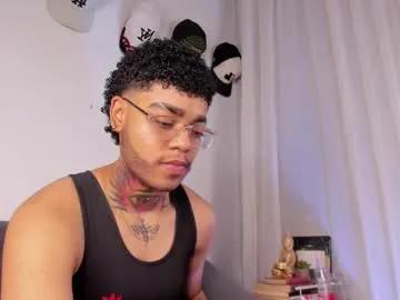 santi_xximo — Santi_xximo's room #ftm #bigclit #ebony #squirt #saliva