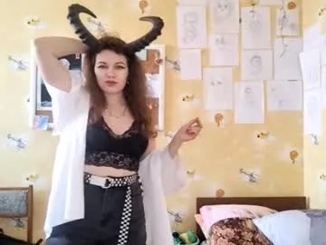 serafinayurick model from cb