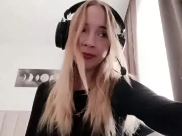 stacyscholle model from cb