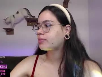 velvetcrystal on Chaturbate 