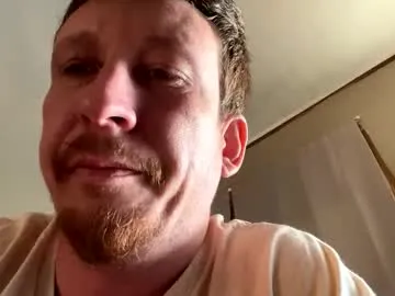 vicrobertson595 model from cb