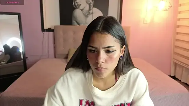 _chloe_1 model from StripChat