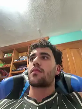 aavrdvh33 on StripChat