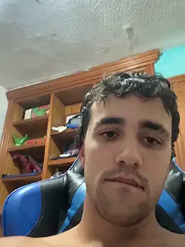 aavrdvh33 on StripChat