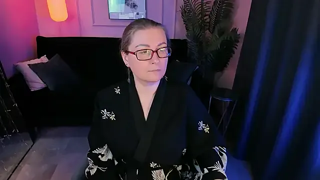 Alexandra_Kind