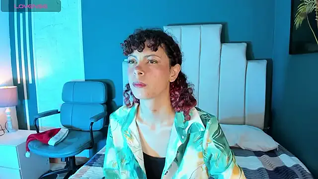 AliceMadnes on StripChat