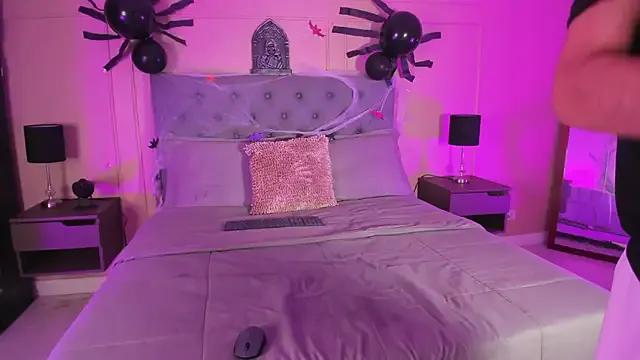 ALICESANDOVAL — FIT ASS LATINA TWERKING 