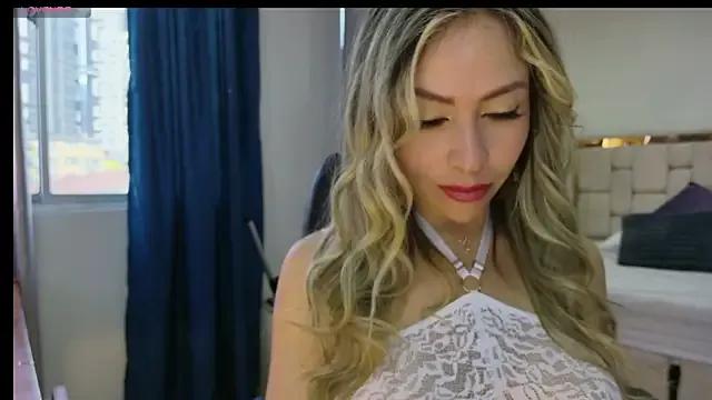 Ammy_Castro on StripChat 