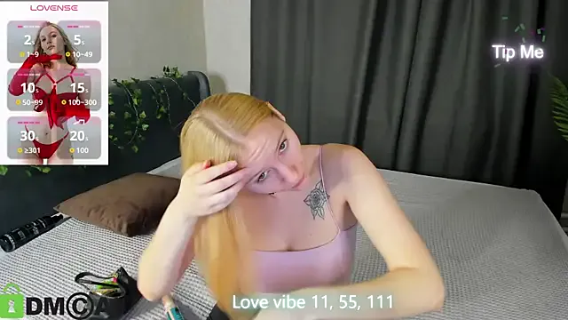 Anna_Chelsea on StripChat