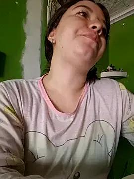 annyaparis on StripChat 