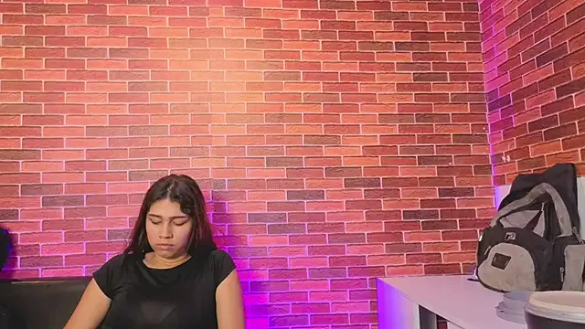Annyeli on StripChat