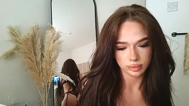 ArabellaUK on StripChat