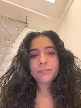 ateneacute model from StripChat