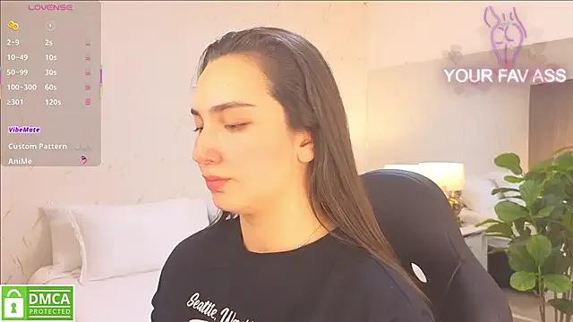 ava_blue on StripChat