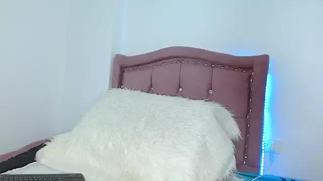 AvaAngel69 on StripChat