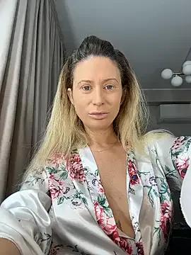 AvaMaddisson on StripChat 