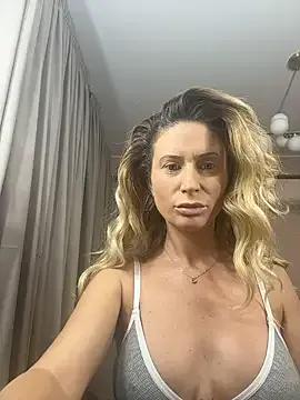 AvaMaddisson on StripChat 