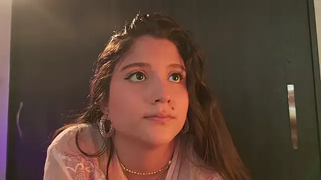 Avelyne model from sc