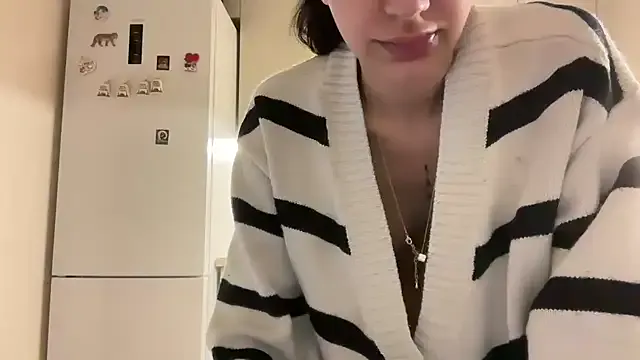 AvestanSole model from StripChat