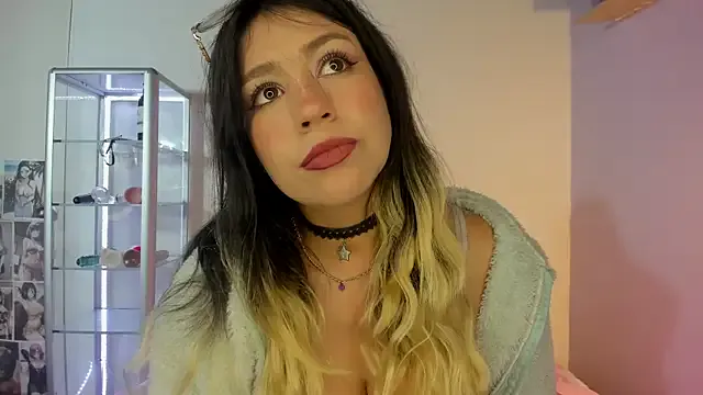 BA_BYY on StripChat