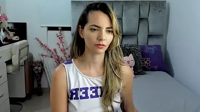 baby-miah on StripChat