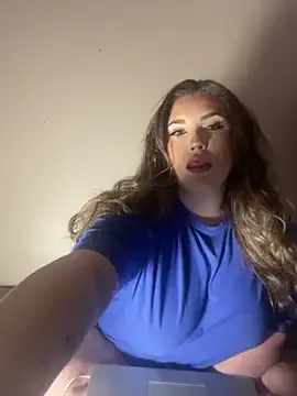 babyizzie on StripChat
