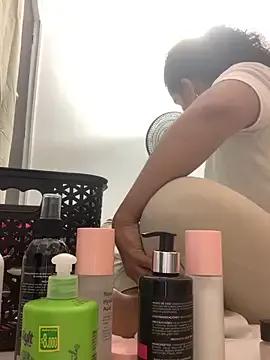 Belindamuller — show with oil on breasts