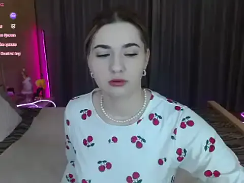 BellaaBlushh on StripChat