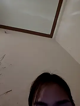 Belle_019 on StripChat