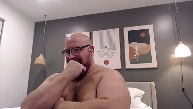 BigBearforCuddles on StripChat