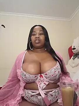 BoobQueenxx on StripChat 