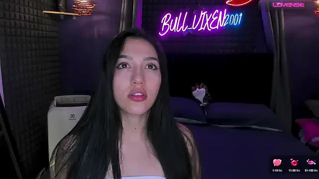 bull_vixen2001 on StripChat 