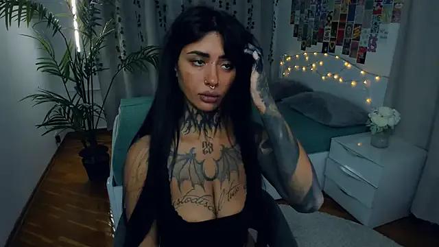 CharimgSabrina — Shake my ass