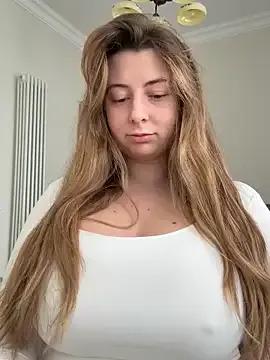 curvyflawless on StripChat