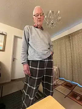 cutaboverest — Freechat on StripChat