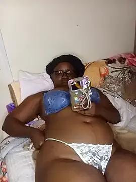 cutiepussychubby on StripChat